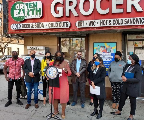 Bronx Health REACH and Others Call for Expansion of the Healthy Bodega Program